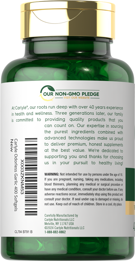 A hand holds a bulk scale package containing Carlyle Odorless Garlic 400 Softgels.