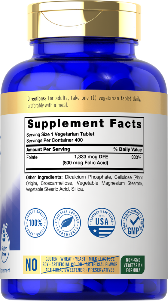 Carlyle Folic Acid 800 mcg contains 400 vegetarian tablets, shown on hand for scale, emphasizing bulk quantity.